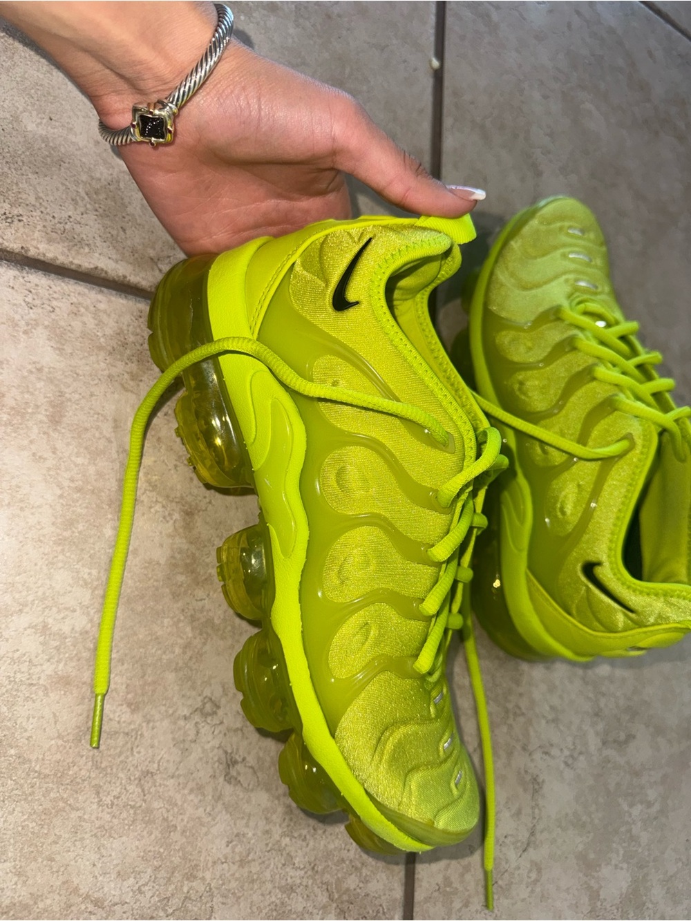 💚 Nike Air VaporMax Plus “Tennis Ball” Sneakers